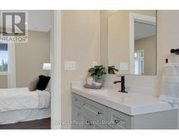 4400 518 HIGHWAY EAST - 37