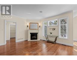 11 OAKWOOD LINKS LANE - 13