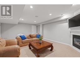11 OAKWOOD LINKS LANE - 30
