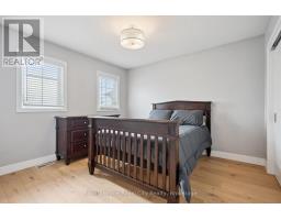 4 POPHAM DRIVE - 18