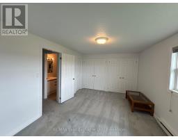 31 - 31 PHILIP PLACE - 6