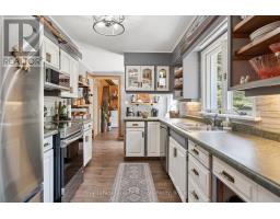 1012 GREY STREET - 20