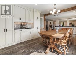 44032 AMBERLEY ROAD - 21
