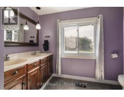 44032 AMBERLEY ROAD - 38