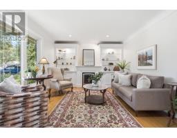 35 GLADSTONE AVENUE - 10