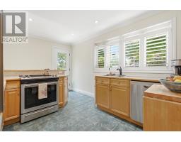 35 GLADSTONE AVENUE - 14