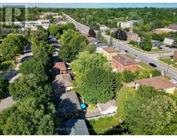 35 GLADSTONE AVENUE - 28