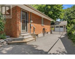 35 GLADSTONE AVENUE - 3