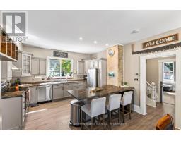555 RAGLAN STREET - 16