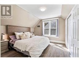 555 RAGLAN STREET - 21