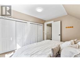 555 RAGLAN STREET - 22