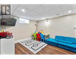 555 RAGLAN STREET - 29