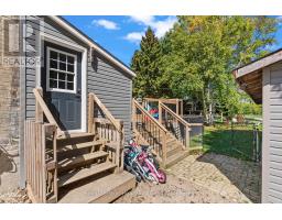 555 RAGLAN STREET - 33