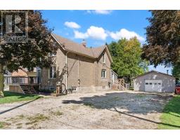 555 RAGLAN STREET - 7