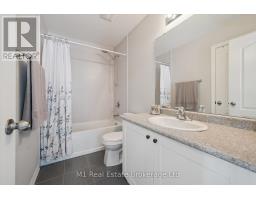 43 COURTNEY STREET - 24