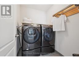 43 COURTNEY STREET - 25