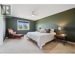 43 COURTNEY STREET - 27