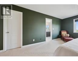 43 COURTNEY STREET - 28