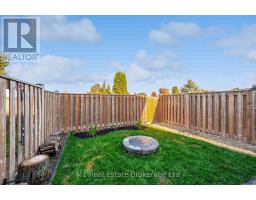 43 COURTNEY STREET - 41