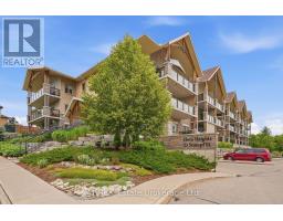 206 - 23 STUMPF STREET - 2