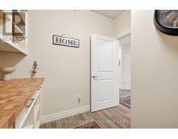 206 - 23 STUMPF STREET - 21
