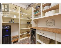 206 - 23 STUMPF STREET - 22