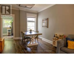 115 LONDON STREET N - 7