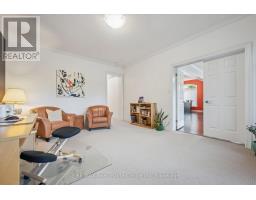 1 - 39 KAY CRESCENT - 13