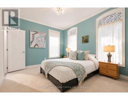 1 - 39 KAY CRESCENT - 15