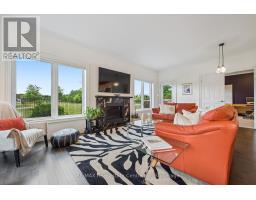 1 - 39 KAY CRESCENT - 4