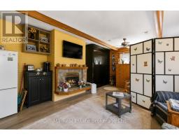 53 JANEFIELD AVENUE - 17