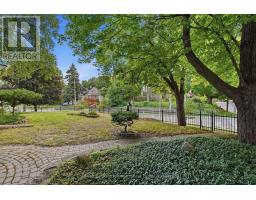1691 FRANKLIN BOULEVARD - 33