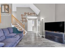 670 REID CRESCENT - 12