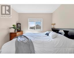 670 REID CRESCENT - 23