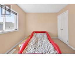670 REID CRESCENT - 25