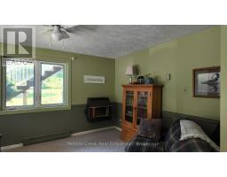 412 ASH STREET - 12