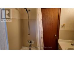 412 ASH STREET - 17