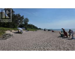 412 ASH STREET - 25