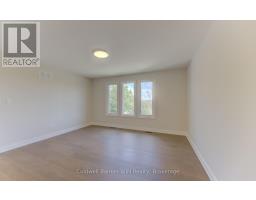 641 MARTIN STREET - 25
