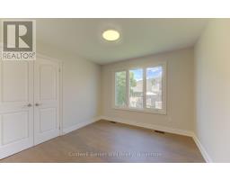 641 MARTIN STREET - 31