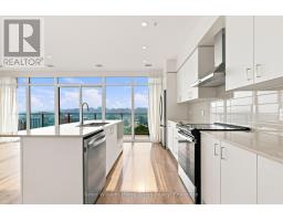 713 - 50 GRAND AVENUE S - 11