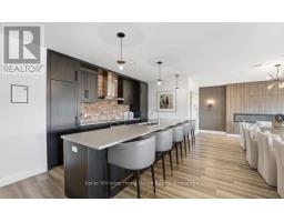 713 - 50 GRAND AVENUE S - 15