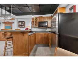1 HARBOUR LANE - 43