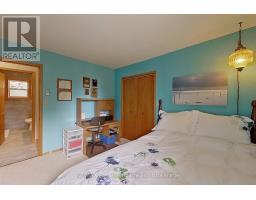 25 JORDAN DRIVE - 18