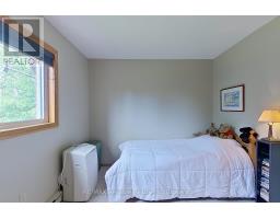 25 JORDAN DRIVE - 19