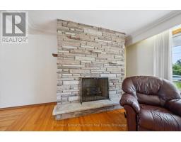 10 KARA LEE COURT - 12