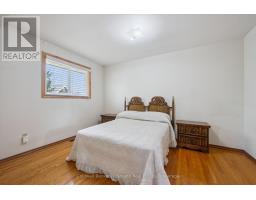 10 KARA LEE COURT - 22
