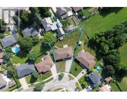 10 KARA LEE COURT - 46
