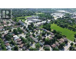 10 KARA LEE COURT - 47