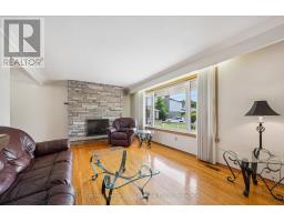 10 KARA LEE COURT - 6